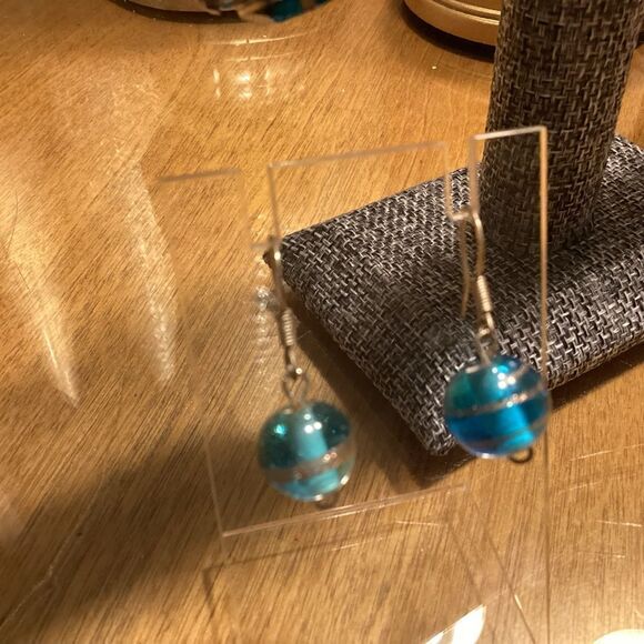 Blue Jewels Bracelet and Earrings - Picture 5 of 5